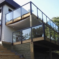 Poteau de balustrade moderne en acier inoxydable anti-rouille avec verre trempé pour escaliers en pente et villas