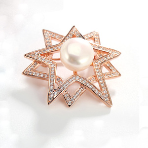 Broche de flor de Plata de Ley 925 para mujer, perlas de agua dulce chapadas en rodio, broches de diamantes de imitación para boda - Product Image 2