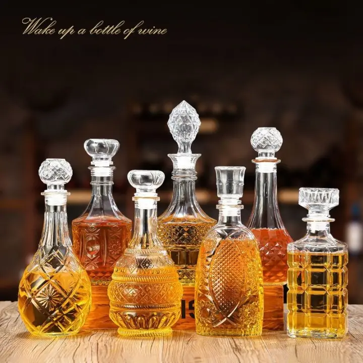 Factory-Crafted Exquisite Design Glass Red Wine Decanter: Custom Crafted glass bottles for alcoholic beverages