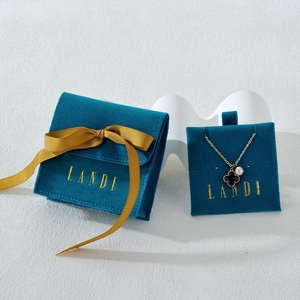 Nouvelle conception, pochette à bijoux en velours avec logo personnalisé, bouton-pression métallique, emballage de bijoux imprimé sur mesure, pochettes pour colliers avec rembourrage - Product Image 3