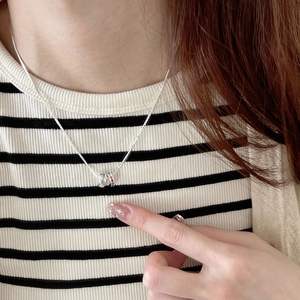 Collar con Colgante Circular Multicapa de Plata de Ley S925, Diseño Dulce y Versátil para la Clavícula - Product Image 4