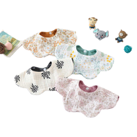 Vente en gros 100% bavoirs jetables en crêpe de coton biologique pour bébé bandana mignon design uni imprimé douceur bouton pression pour les nourrissons