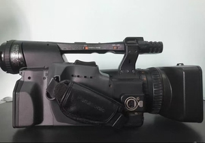 Caméra vidéo professionnelle Panasonic AG-HMC153MC d'occasion de la série AVCCAM, modèle 153MC - Product Image 3