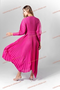 Miyake femmes plissé ceinture manches longue Robe bleu vert rouge rose grande taille Maxi <span class=keywords><strong>jupe</strong></span> Robe Vestido De Mujer Verano Robe modeste - Product Image 4