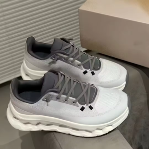 Chaussures de course décontractées Cloud Tilt pour hommes et femmes, baskets basses respirantes en maille, style tendance pour la course et la marche - Product Image 2