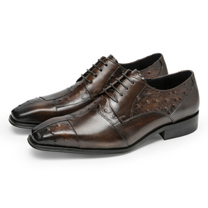 Nouvelles chaussures en cuir habillées pour hommes, chaussures pour hommes ajourées, chaussures en cuir décontractées tendance pour le travail - Product Image 1