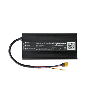 China Hersteller 90-264V 7-30A Schwarzes Motorrad ladegerät Tragbares Autobatterie ladegerät