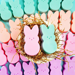 สบู่แฮนด์เมดรูปกระต่ายน่ารัก สีสันสดใส สูตรธรรมชาติ ออร์แกนิค ควบคุมความมัน ผิวขาวกระจ่างใส ด้วยสมุนไพร ราคาประหยัด (OEM/ODM) - Product Image 3