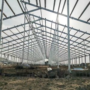 Structure en acier préfabriquée durable et au design moderne <span class=keywords><strong>pour</strong></span> entrepôt à bétail, ferme et hangar à vaches - Product Image 6