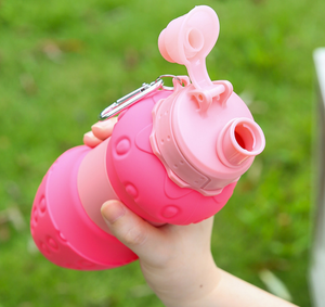 Gourde pliable en silicone de qualité supérieure pour le voyage, bouteille compacte avec mousqueton pour l'aventure en randonnée et les vacances - Product Image 5