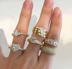 Anillo de Moda Novedoso de Latón Chapado en Oro con Circón para Mujer, Joyería de Cuatro Hileras Laminadas en Oro de 3x3mm y 2.2mm, Anillos al por Mayor para Mujer - Product Image 2