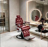 Fauteuil de barbier hydraulique rouge vintage 360 °   Chaise de coiffure pivotante et inclinable, équipement de salon de coiffure robuste avec repose-pieds