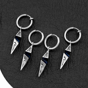 Boucles d'oreilles pendantes unisexes plaquées argent, design étoile rétro, style simple et tendance, vente en gros de bijoux 2026 - Product Image 1