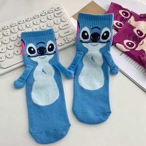 Calcetines Stitch para Mujer, Diseño de Anime y Dibujos Animados, Calcetines Medios Holgados, Lindos con Diseño de Manos Entrelazadas, Transpirables y Absorbentes de Sudor, Morado y Azul - Product Image 2