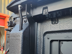 2019 2025 Chevy/GMC điện có thể thu vào xe tải giường tonneau Bìa hợp kim nhôm chống thấm nước khóa thông minh chống Pinch đèn LED - Product Image 4