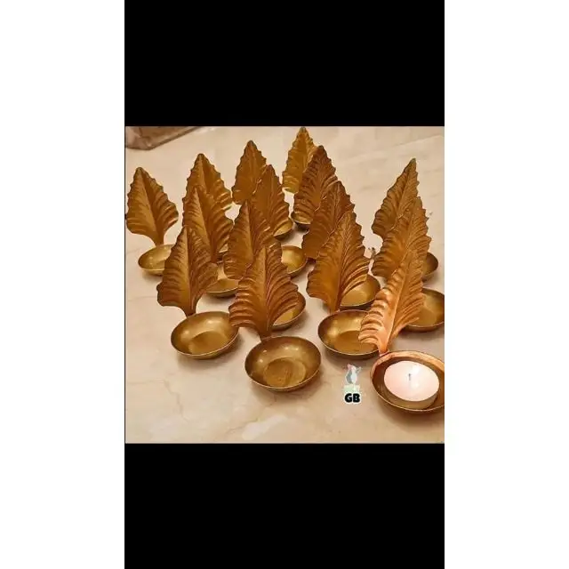 Traditionell bestes für Haus und festliche Dekoration Design Metall Diya blume geformt mehrfarbiges Design Diwali Diya