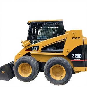 Chargeuse sur pneus CAT 226B d'occasion, modèle 2020, capacité de 2 tonnes, excellentes performances, prix avantageux, à vendre - Product Image 1