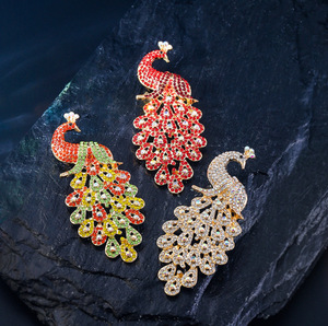 Broche de Pavo Real 2026, Estilo Étnico Vintage, con Pedrería, Chapado en Oro Rosa, para Niñas y Mujeres, de Aleación, para Bodas, Fiestas y Compromisos - Product Image 3