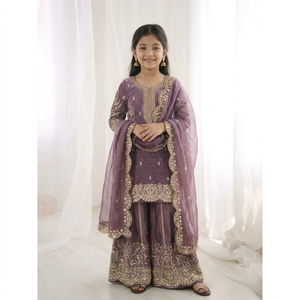 Traje Anarkali Tradicional de Seda Bordada en Morado, de Microalgodón de Secado Rápido, para Niñas, Largo hasta el Suelo, Estilo Indio-Pakistaní - Product Image 1