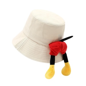 Lindo Sombrero de Pescador de Algodón 100% Hecho a Mano con Dibujos Animados, Transpirable y con Protección Solar para el Verano - Product Image 1