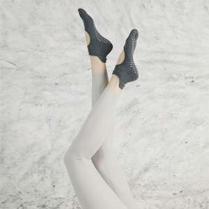 Factory Wholesale Professional Sports Five-finger Yoga <b>Socks</b> <b>for</b> <b>Women</b> Anti-slip, Dedicated <b>for</b> Pilates with Five Separate <b>Toes</b> - Product Image 4