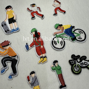 Patch en tissu feutré thermocollant 3D brodé doux et mignon avec motif animal brodé pour chapeaux - Product Image 5