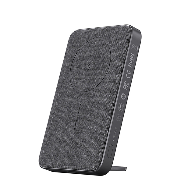 2025 Factory High Quality Magnetic Wireless Power Bank 6700mAh High Capacity Portable Fast Charging 20W Holder