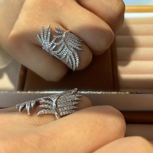 Bague en feuille de bananier pour femme, bijou de doigt élégant et tendance - Product Image 6