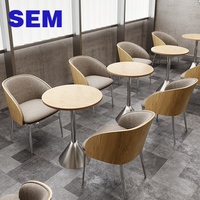 Ensemble de mobilier SEM vintage pour bar et café, idéal pour zone de réception, salon, bar, négociation, avec table et chaises en contreplaqué marin.