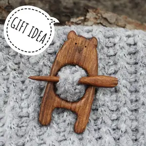 Brosche Pin mit Holz Tier Muster Abzeichen Bär Cartoon Schal Schal Verschluss Pullover Clip handgemachte Holz Pin Geschenk