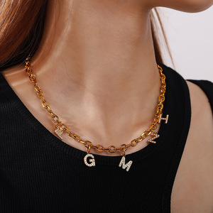 จี้ตัวอักษรภาษาอังกฤษประดับเพชร ชุบทอง 18K สแตนเลสสตีล สำหรับทำเครื่องประดับ DIY เหมาะสำหรับทุกเพศ ใส่ได้ทุกวัน - Product Image 4