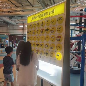 Gourmet Choice Wall Wish Machine Juegos interactivos Juegos de eventos Juegos de Carnaval Accesorios para eventos - Product Image 6