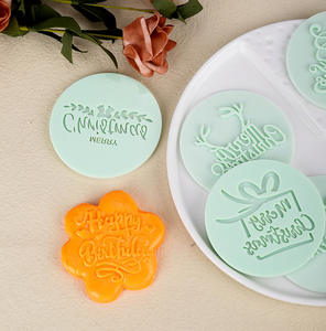 Acrylique <span class=keywords><strong>Joyeux</strong></span> <span class=keywords><strong>Anniversaire</strong></span> <span class=keywords><strong>Joyeux</strong></span> Noël Cookie Embosser Moule <span class=keywords><strong>Pochoir</strong></span> Fondant Glaçage Biscuit Moule Fournitures De Cuisson - Product Image 4