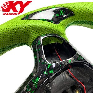Volant sport en cuir vert personnalisé avec LED en fibre de carbone forgée verte, adapté à la Ford Fiesta MK7 MK7.5 ST180 - Product Image 2