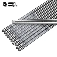 Lüks kullanımlık çin yemek çubukları beyaz asma özel Logo paslanmaz çelik Metal çubuk japon çubuklarını
