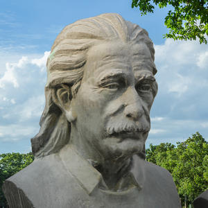 Figuritas de científicos famosos en talla artesanal de piedra natural para decoraciones del campus del Museo de la biblioteca o regalos de negocios - Product Image 3