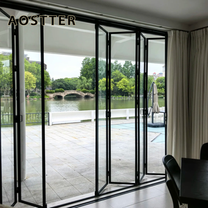 <span class=keywords><strong>Porte</strong></span> pliante AOSTTER en <span class=keywords><strong>aluminium</strong></span> finition noire minimaliste avec panneau <span class=keywords><strong>de</strong></span> sécurité haute transparence et seuil encastré pour villa contemporaine - Product Image 1