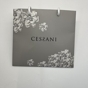 ถุงกระดาษแมตต์แบบพกพาสำหรับบรรจุเสื้อผ้าของขวัญเค้ก - Product Image 5