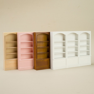 Estante de libros de gabinete Triple de madera a escala de alta calidad 1:12, accesorios de casa de muñecas de exhibición europea de estilo de juguete DIY - Product Image 1