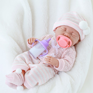 Highly realistic reborn dolls, realistic baby dolls that can be held and cleaned, children's play toys, holiday gift selection - Product Image 2