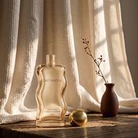 Vente en gros de flacons de parfum en verre transparent de 30, 50 et 100 ml avec vaporisateur haut de gamme, possibilité de personnalisation