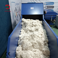 Machine de rembourrage de coussins entièrement automatique à alimentation fluide Sojet |   Souffleur de fibres industrielles en microfibres certifié CE 150-350 kg/heure