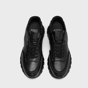 Vente en gros d'usine de chaussures de sport décontractées à lacets, à semelle épaisse et bout rond, en cuir véritable, style marche. - Product Image 2