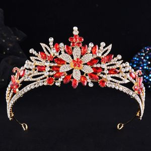 มงกุฎเจ้าสาวคริสตัลแบบโรแมนติก ดีไซน์บาโรก งานแต่งงานสุดหรู ประดับด้วยคริสตัลและเพชรเทียม - Product Image 2