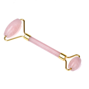 <span class=keywords><strong>En</strong></span> gros Massage Rouleau de Jade Naturel <span class=keywords><strong>Quartz</strong></span> Rose Visage Rouleau de Jade <span class=keywords><strong>gua</strong></span> <span class=keywords><strong>sha</strong></span> outils de massage de massage de cou ensemble - Product Image 2