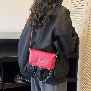 Borsa a <span class=keywords><strong>tracolla</strong></span> da <span class=keywords><strong>donna</strong></span> in PU con doppia catena e chiusura a cerniera, piccola, per la primavera 2026 - Product Image 4