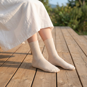 Calcetines de Media Pantorrilla Antideslizantes Patentados de Marca Coreana, Mezcla de Algodón para Mujer, Ofrecen Comodidad Durante Todo el Día, Diseño Acanalado Sin Arrugas - Product Image 1