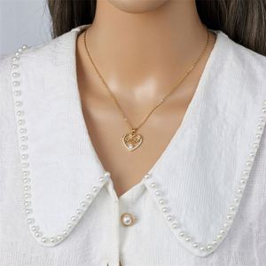 Collar para el Día de la Madre que no se deslustra, delicado, de acero inoxidable, con colgante de corazón de circonita para mamá, ideal para regalo. - Product Image 4
