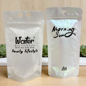 Bolsas de Mylar Holográficas Impresas Personalizadas con Cierre Esmerilado para Empaque de Snacks y Herramientas de Belleza con Orificio - Product Image 5