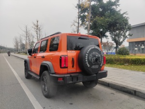 Tank 300 Challenger 2.0T 2021, SUV tout-terrain, 4x4 automatique essence, occasion faible kilométrage, titre propre, prêt à l'exportation - Product Image 4